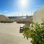 Isla Puerto Marina