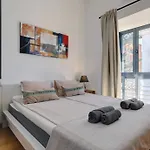011 Bright And Spacious Villa With Private Pool