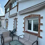 Dream Villa With Heated Swimming Pool, Jacuzzi, Waterfall, Heating Is Extra