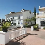 La Fonda Apartments