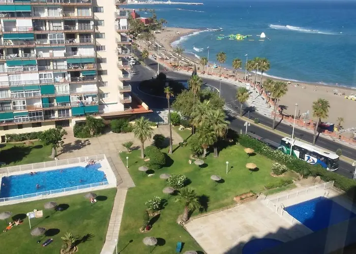 Sunny Seaview Studio Maite II