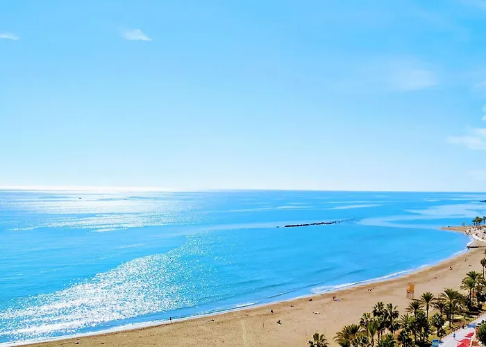 Deluxe Penthouse With Sea Views Near Puerto Marina