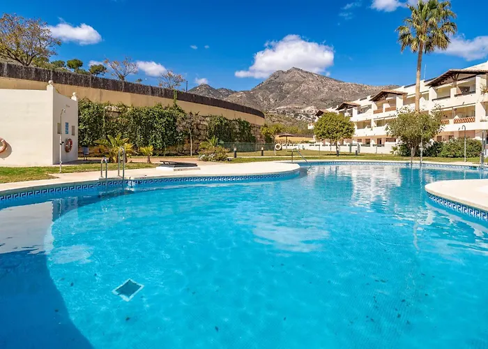 Nice Apartment In Benalmadena With Kitchen