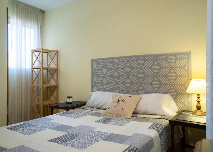 Habitacion Doble Con Bano Compartido En Benalmadena