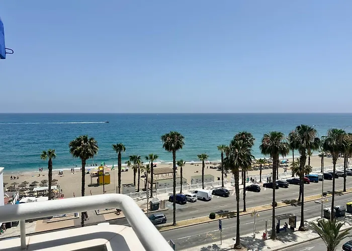 First Line Apartment Sea Views With Pool And Free Parking