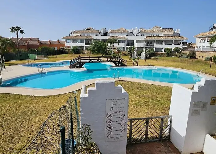 Apartamento En Benalmadena, Con Vista Al Mar