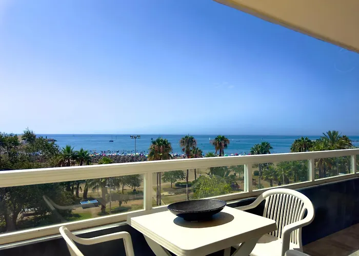 Apartamento Vistas Al Mar Junto Puerto Marina