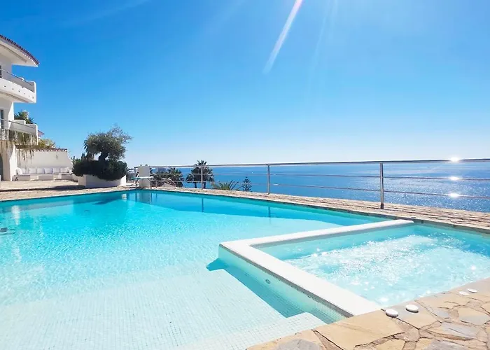 Villa R7- Luxury With Ocean Views