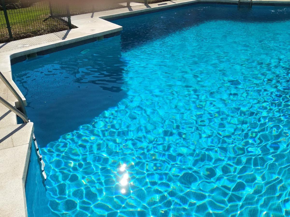 Apartamento Con Piscina Y Terraza Junto A La Playa Apartment *