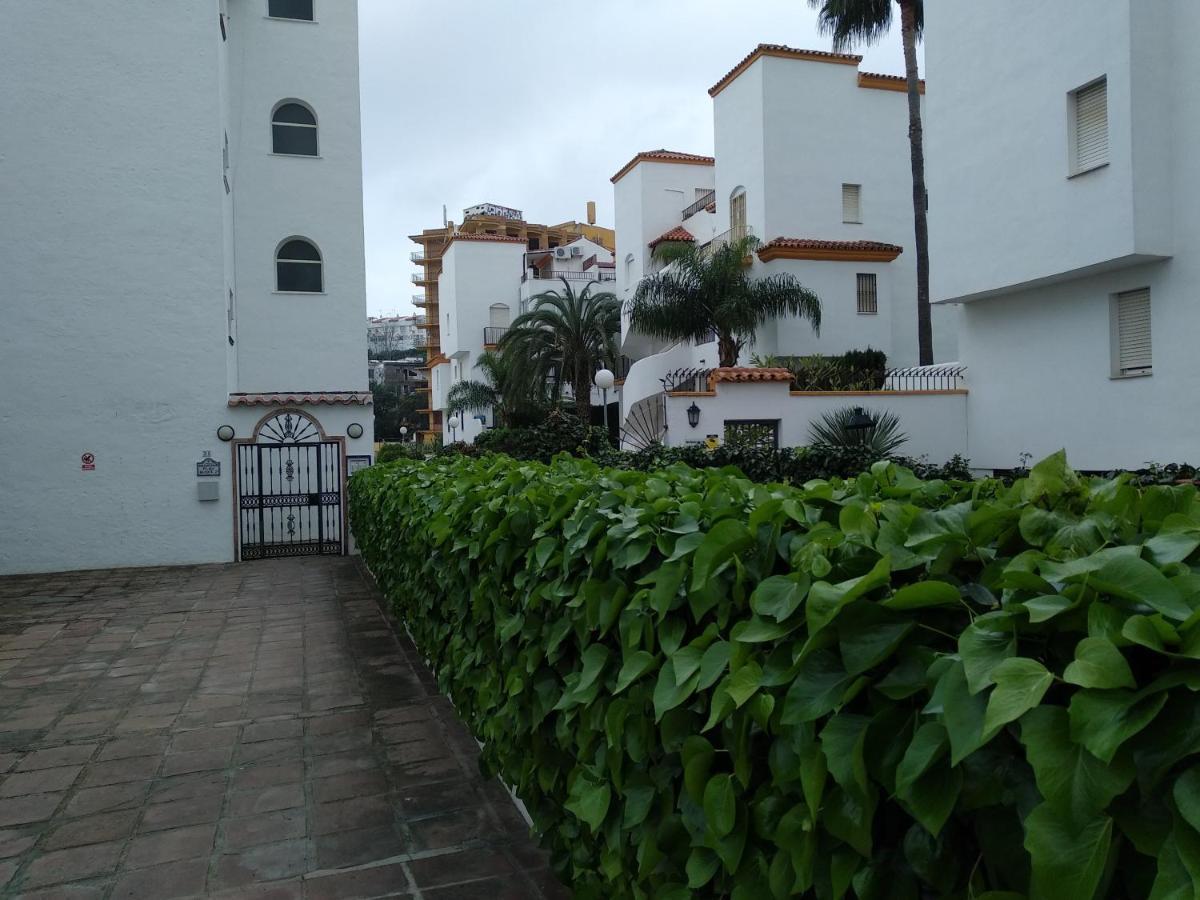Apartamento Con Piscina Y Terraza Junto A La Playa *