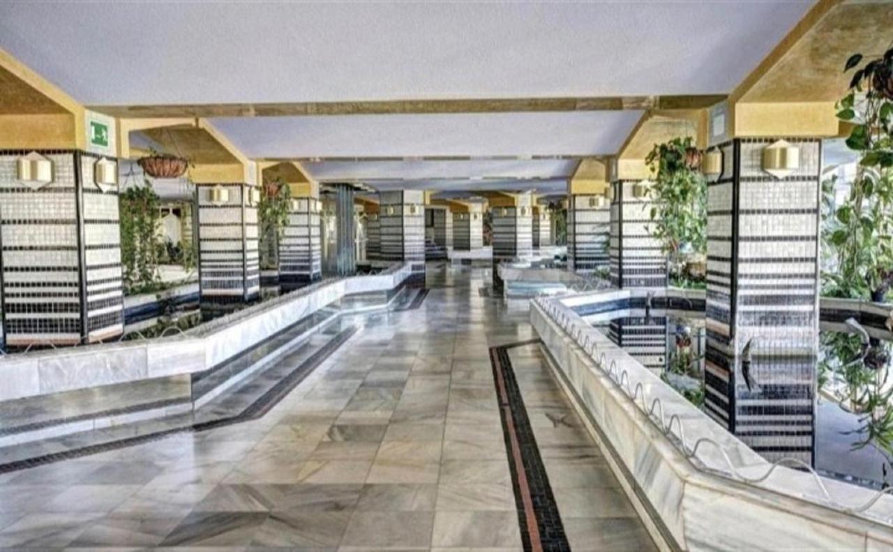 Benalbeach Holidays Appartement *
