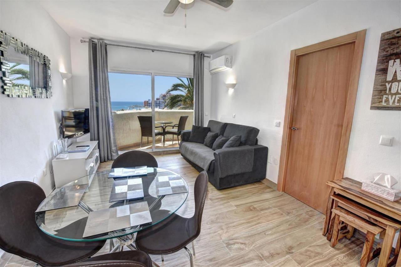 Benal Beach, Luxury Sea & Mountain View Beachside 1 Bedroom Benalmadena