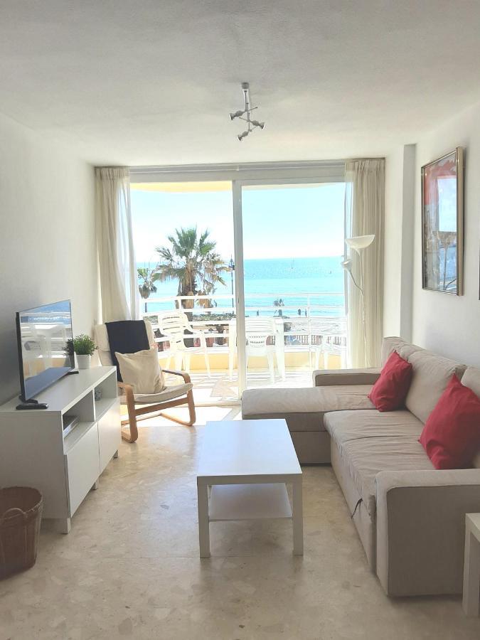 Front And Swimmingpool In Costa Apartment