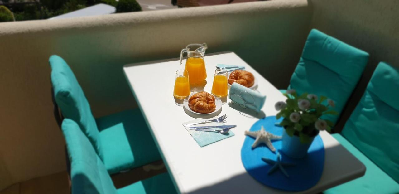 Holidays Benalbeach Apartamento *