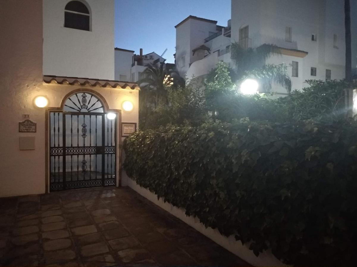 Apartamento Con Piscina Y Terraza Junto A La Playa