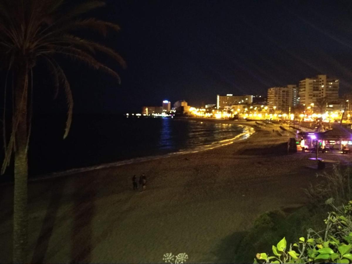 Apartamento Con Piscina Y Terraza Junto A La Playa
