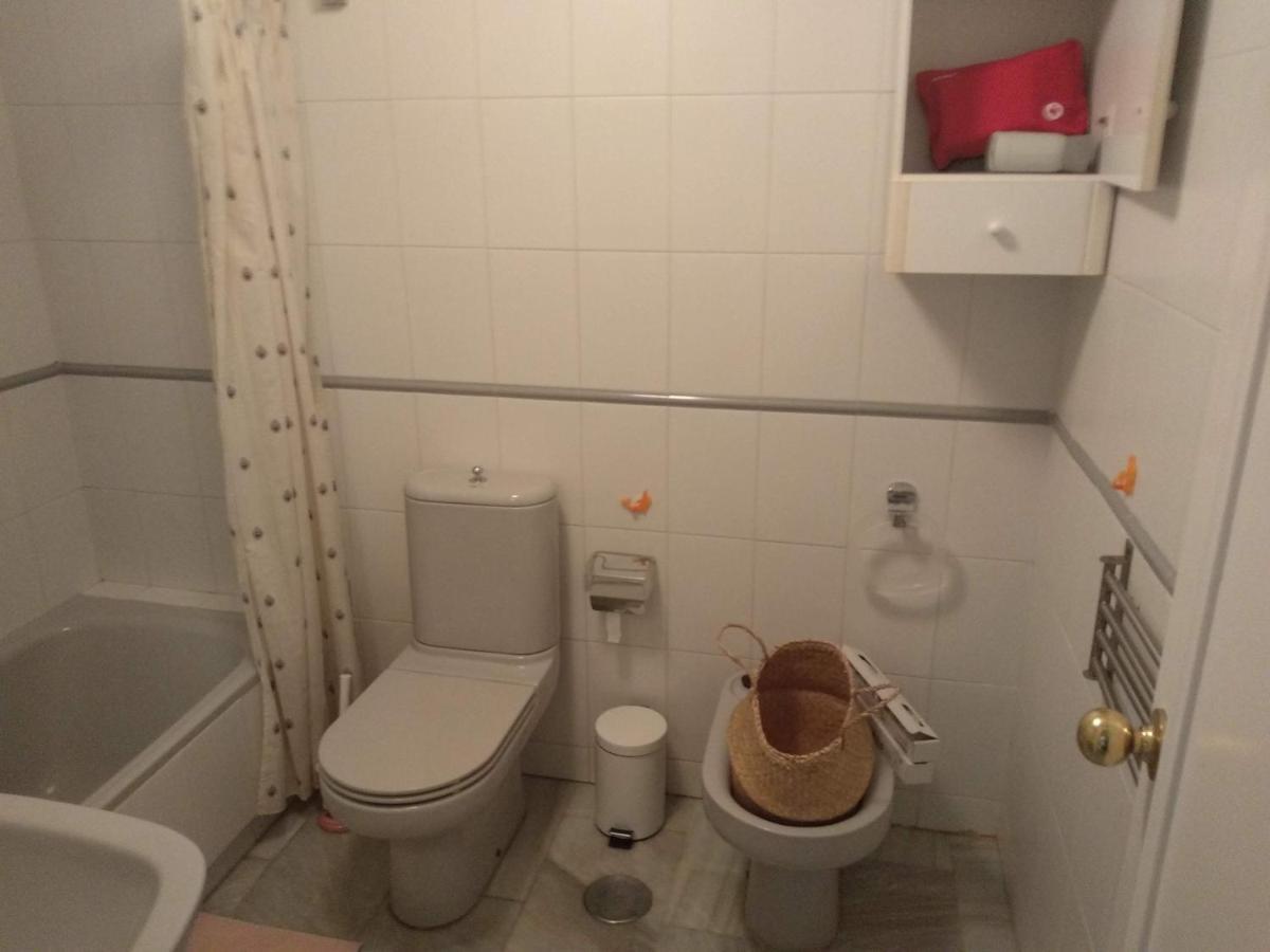 Apartamento Con Piscina Y Terraza Junto A La Playa Apartment *