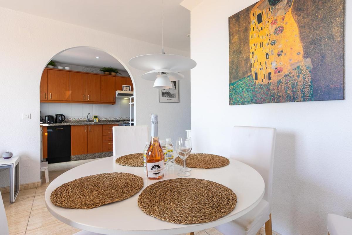 Two Bedroom Penthouse In Torremuelle Appartement Benalmádena