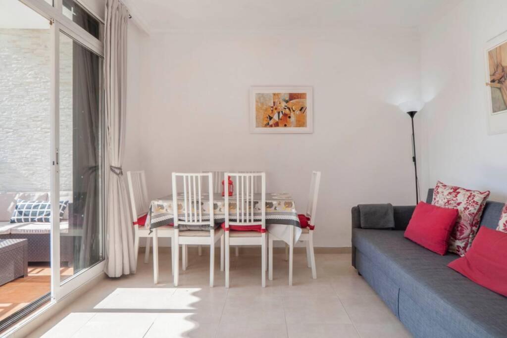 020 - Relaxing Sea View With Private Balcony