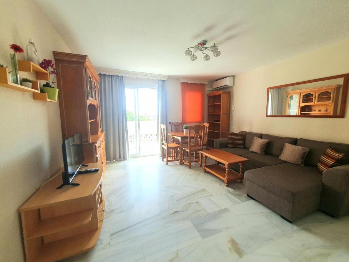Vive Apartamento Jardines Gamonal, Centrico Y Tranquilo A 700m De La Playa