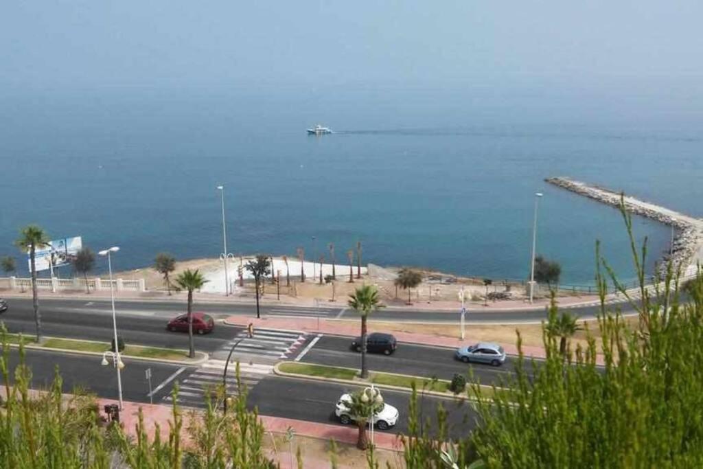 Vive Apartamento Coloso, Lujo Sobre El Mar, Playa 200 M. Appartement