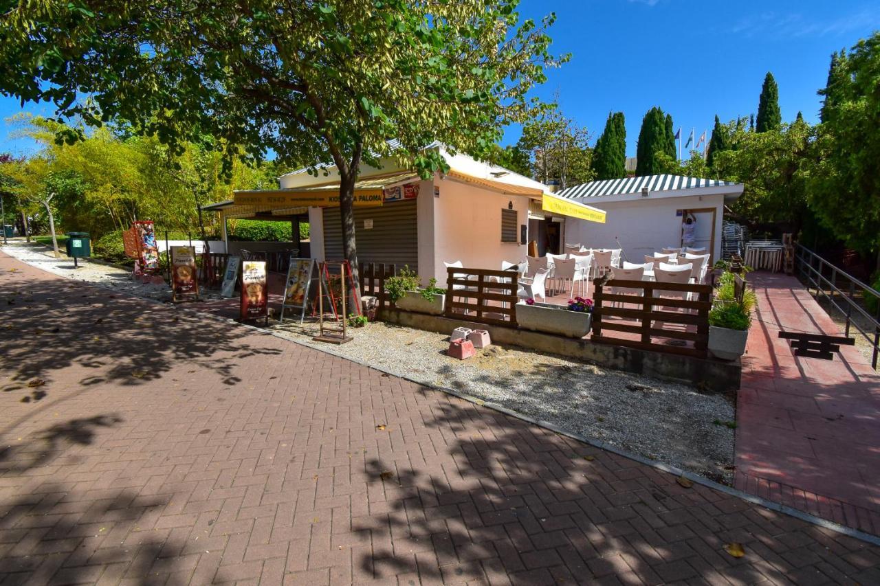 Benal Beach, Superb 2 Bedroom 2 Bathroom Front Sleeps 6