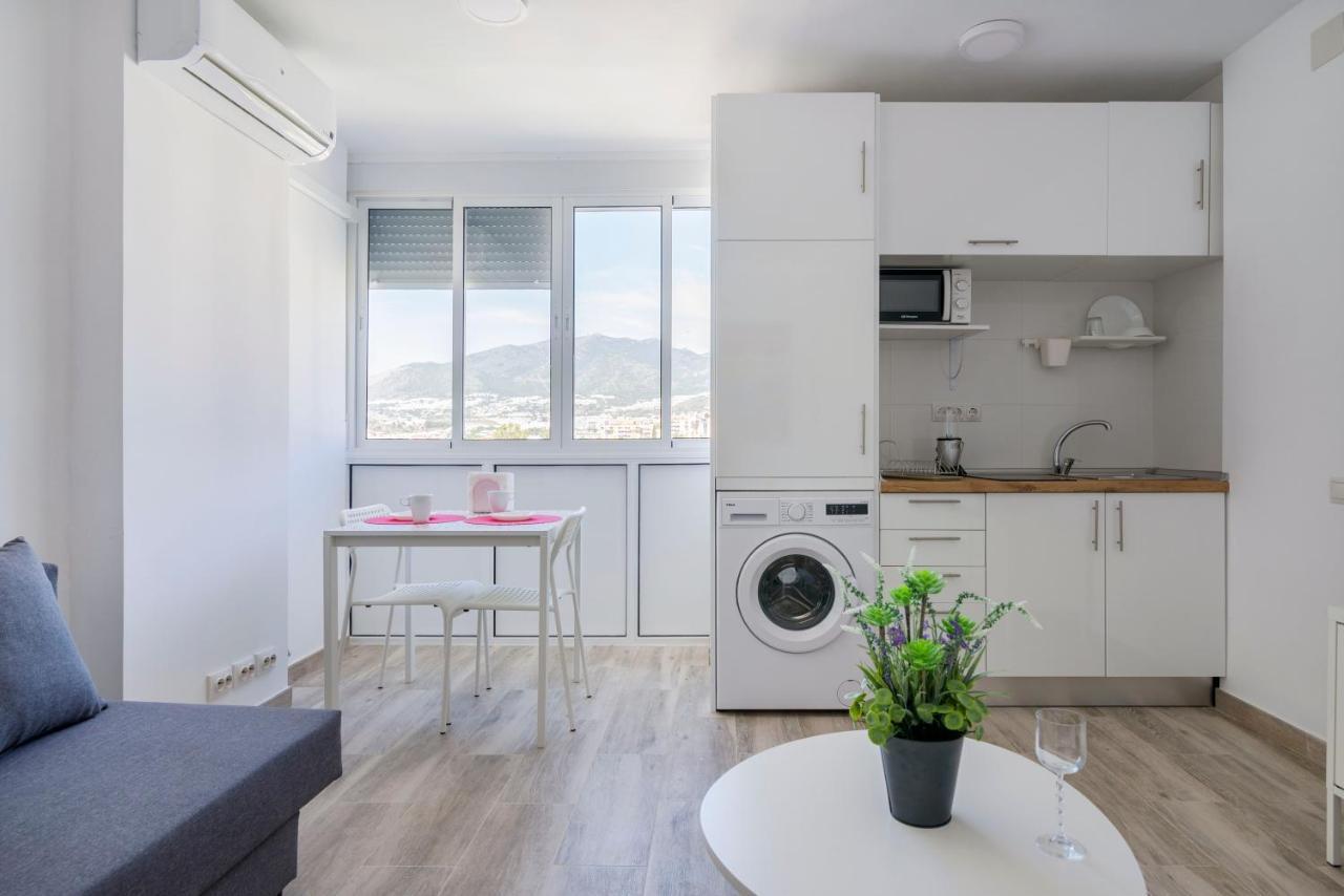 Panoramic Views Cosy Studio Apartment