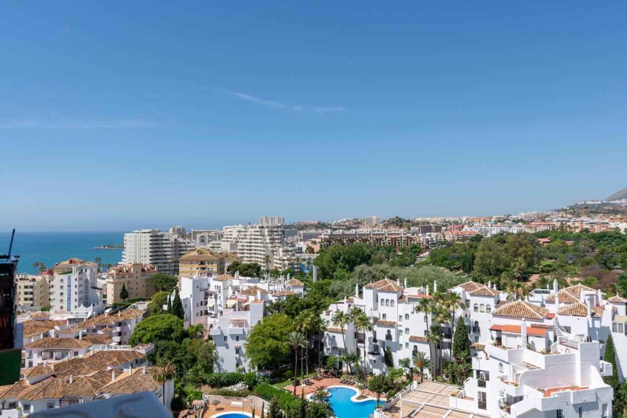 Panoramic Views Cosy Studio Apartment