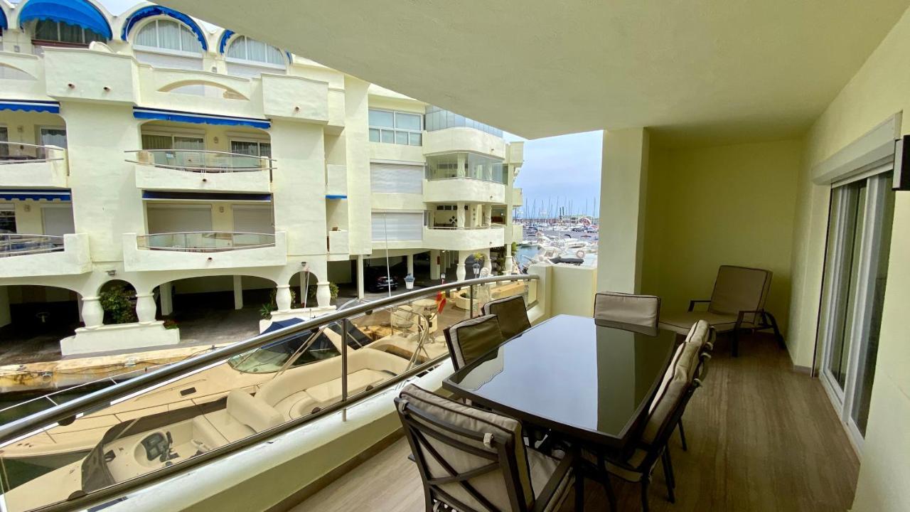Capaldi Luxury Puerto Marina Apartment
