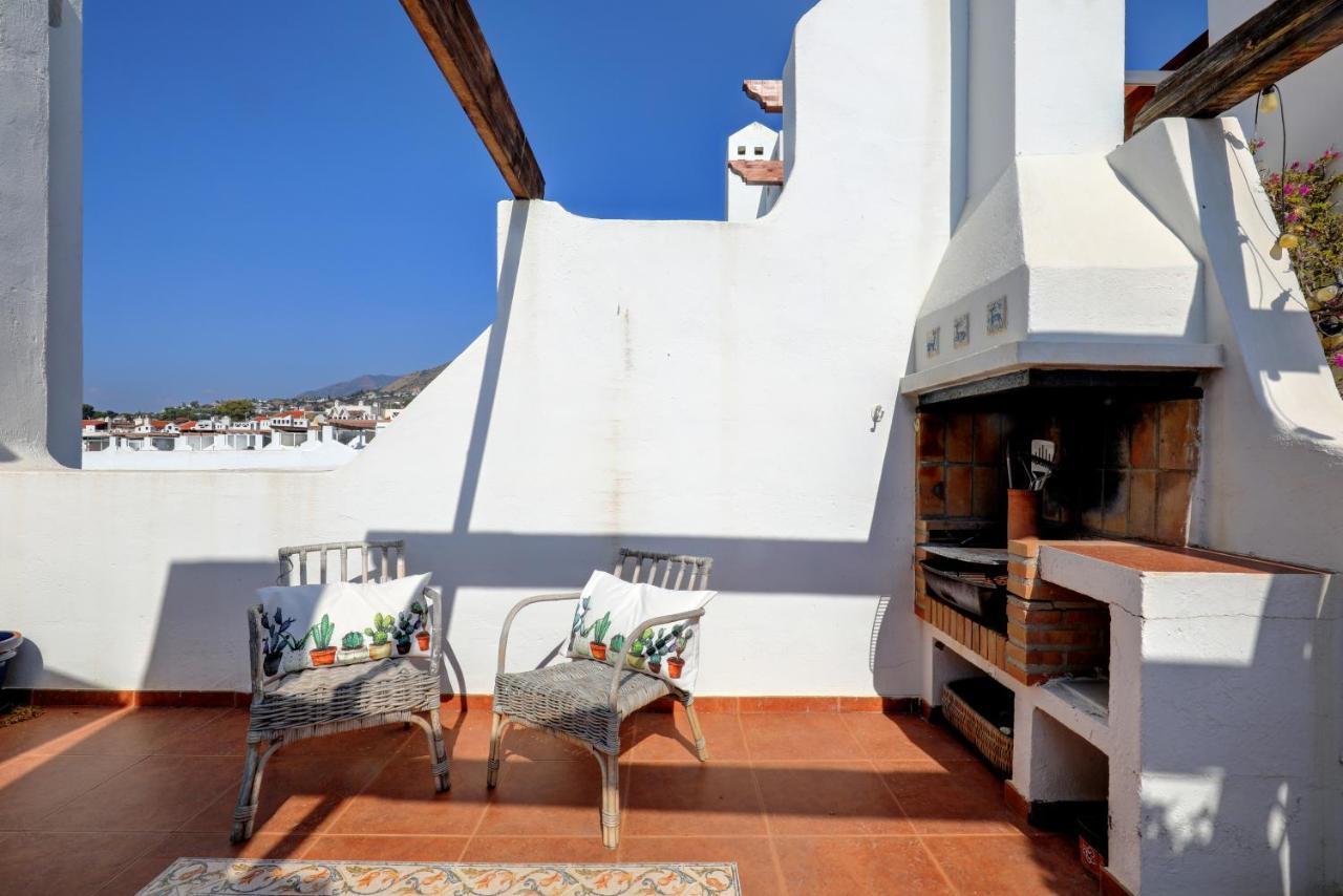 Apartment 082 - Stunning Sea Views Beachfront *
