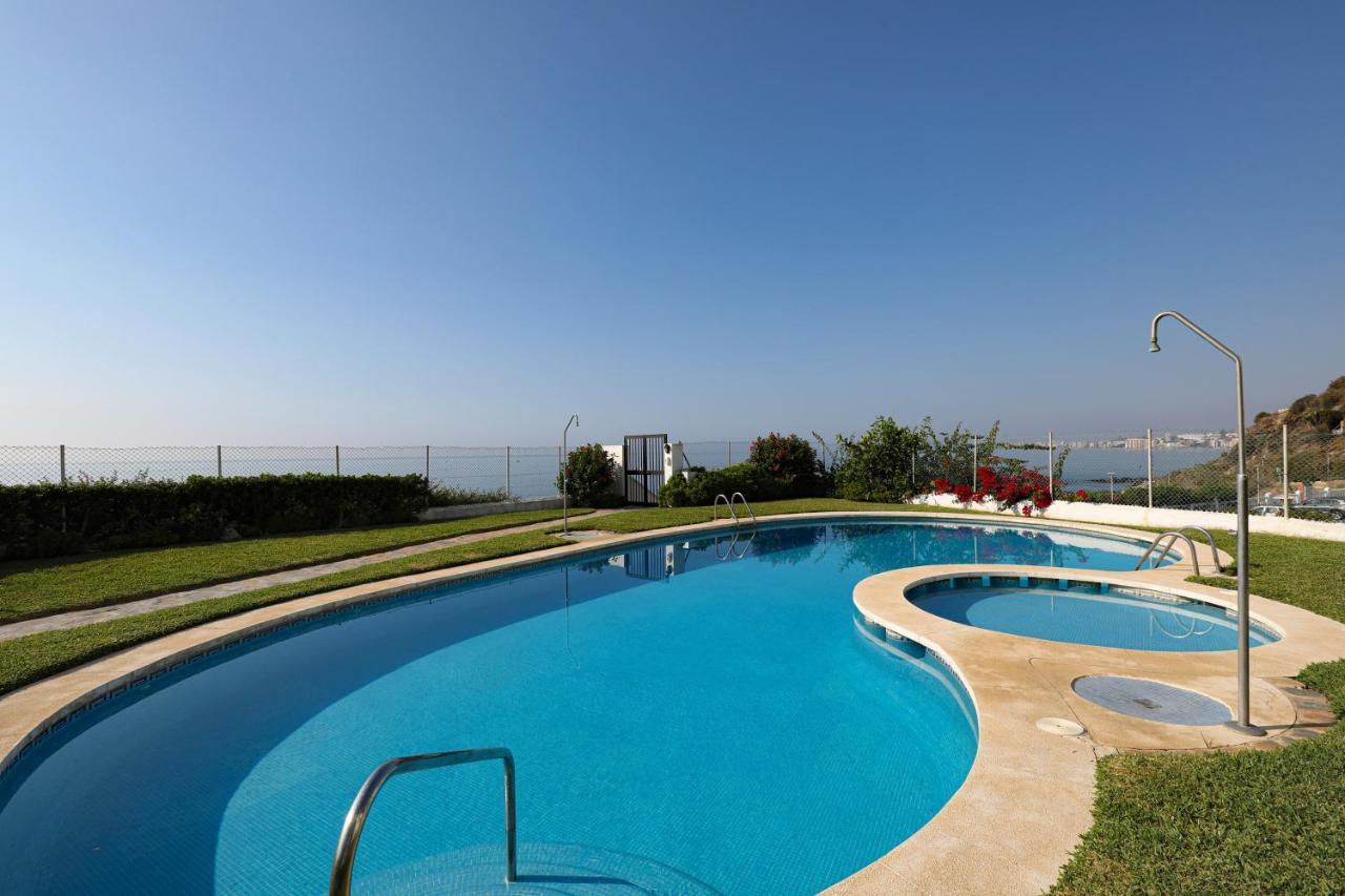 Apartment 082 - Stunning Sea Views Beachfront *