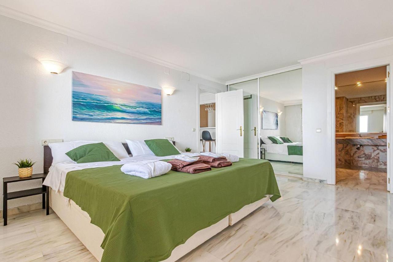 Stunning Sea And Mountains Views Close To The ! Apartment *