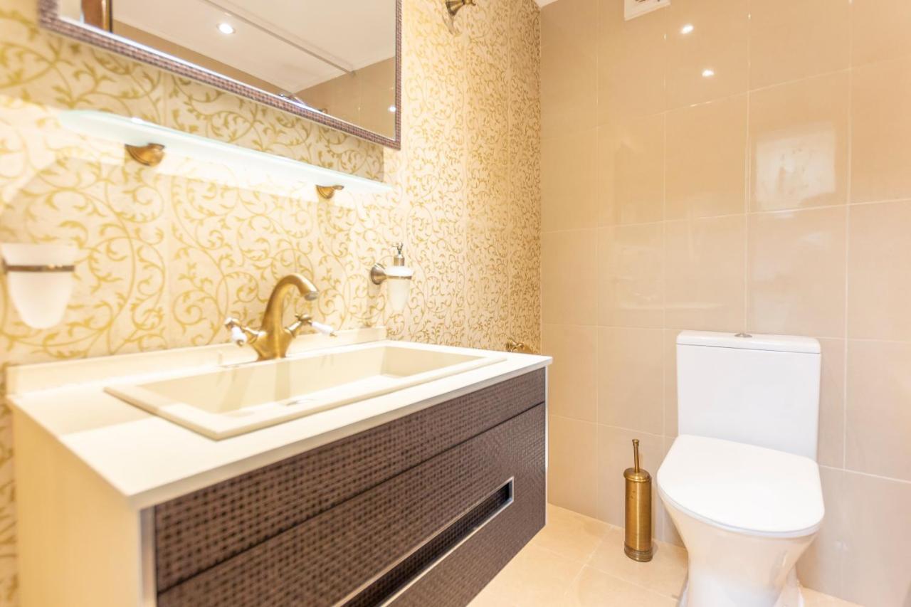 Benalbeach Premium Small Studio- 24h Access Apartment