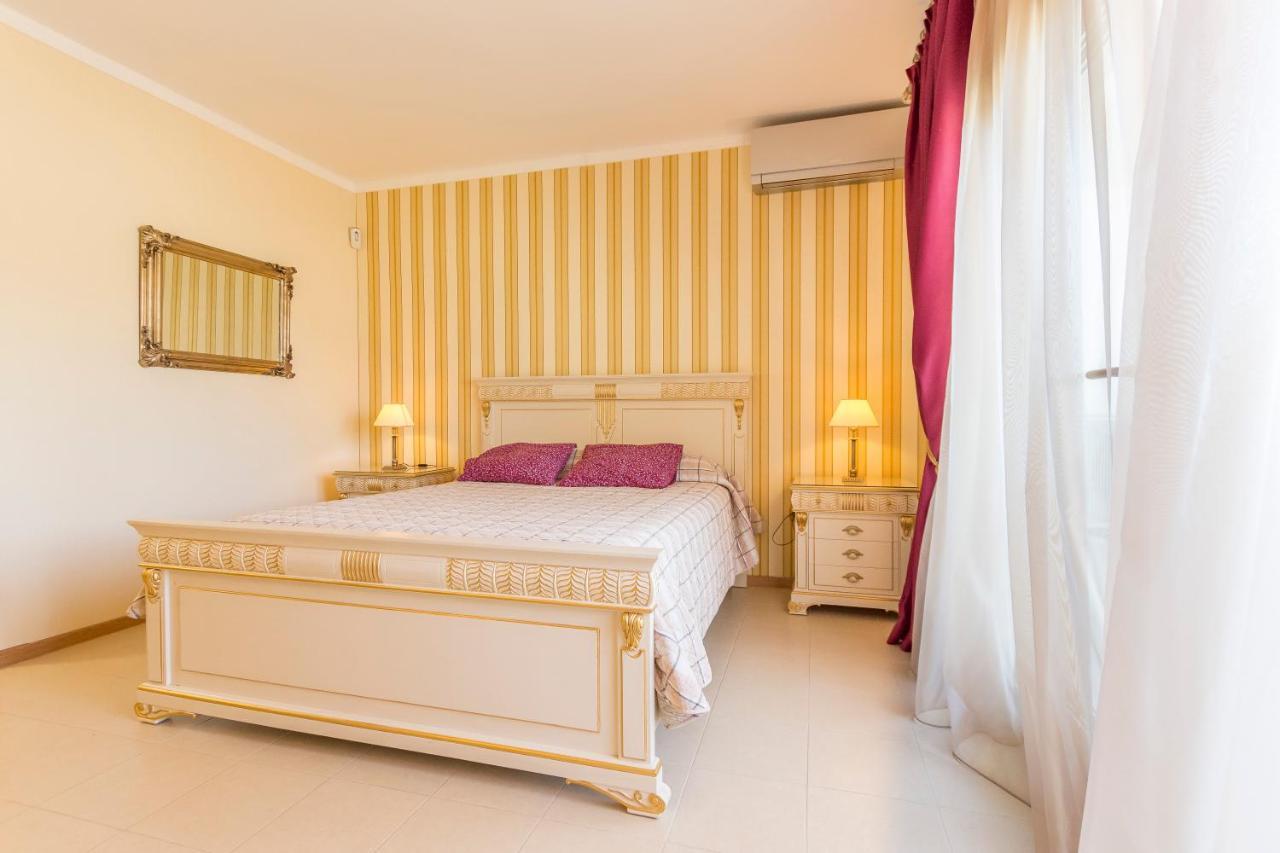 Benalbeach Premium Small Studio- 24h Access *