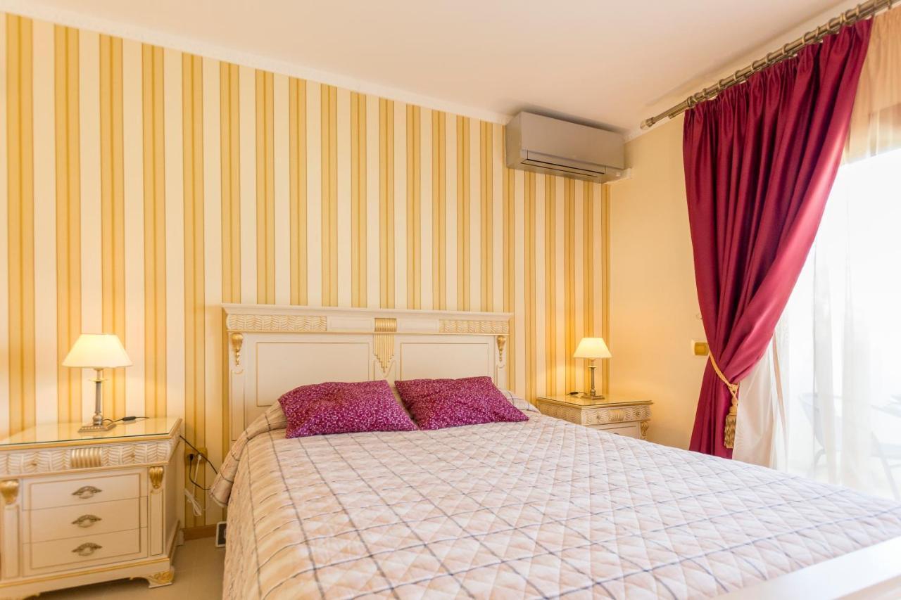 Benalbeach Premium Small Studio- 24h Access Apartment