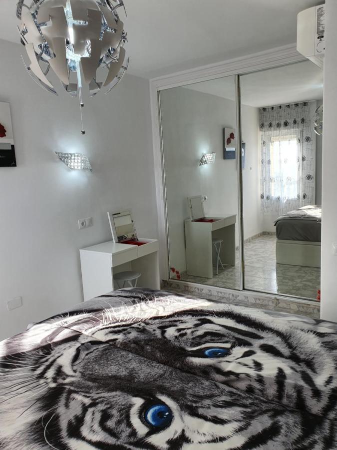 Iris Del Mar Apartment
