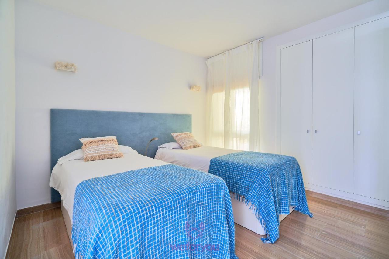 Weforyou Isla Puerto Marina With Parking Apartment