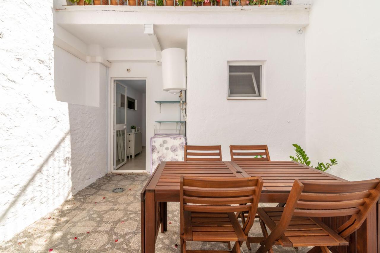 Lovely Cozy 2-bedroom Residential With Patio Holiday home *