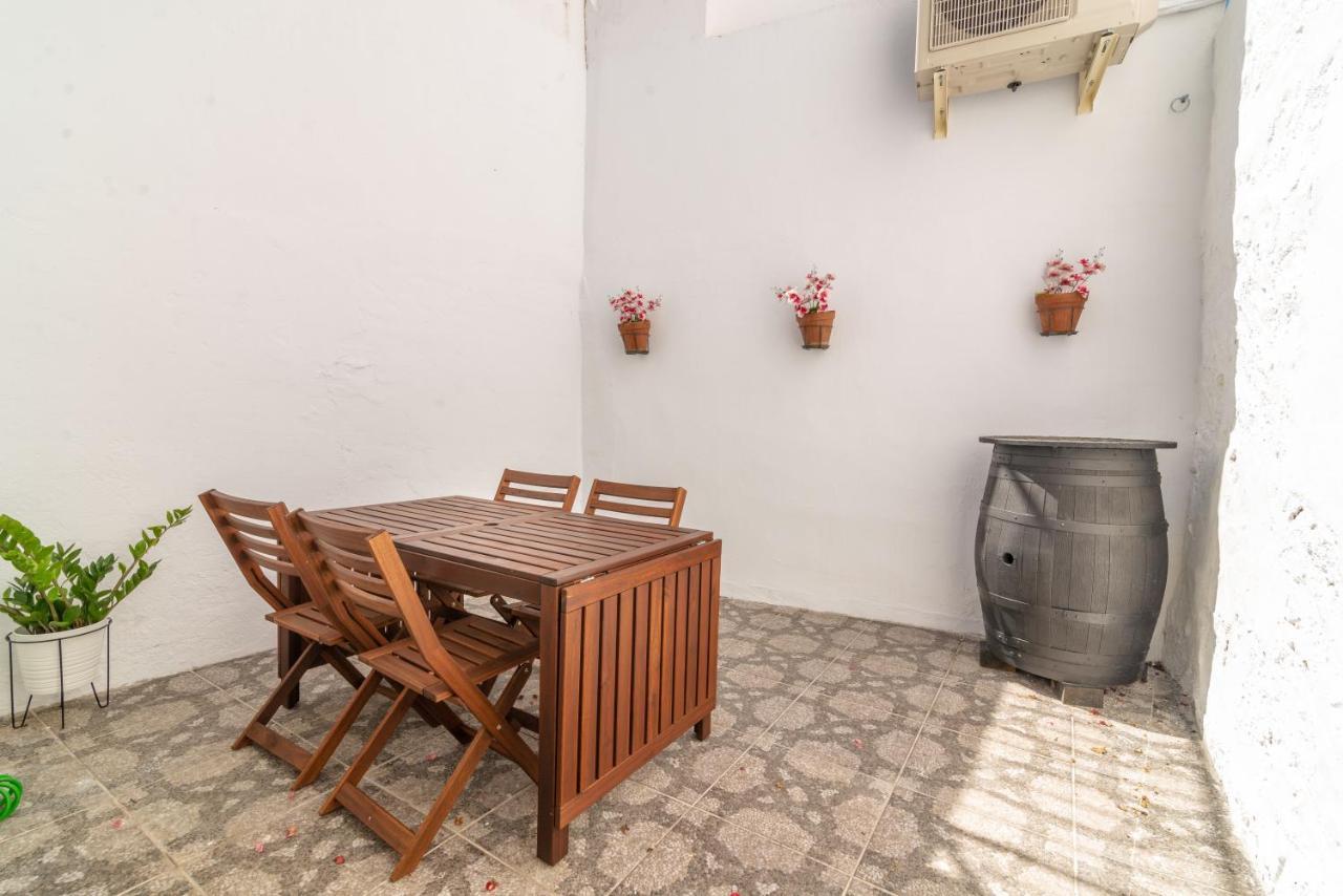 Lovely Cozy 2-bedroom Residential With Patio Holiday home *