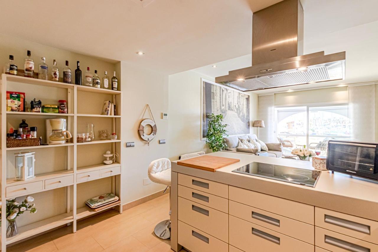 Puerto Marina Apartment *