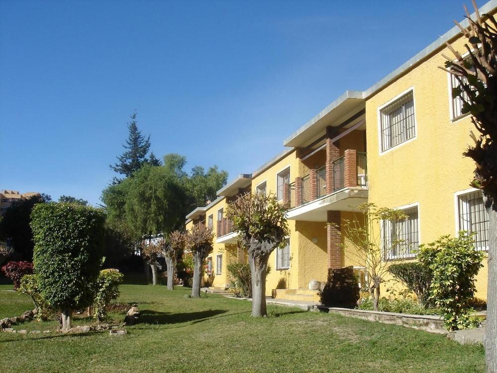 San Carlos Apartment *