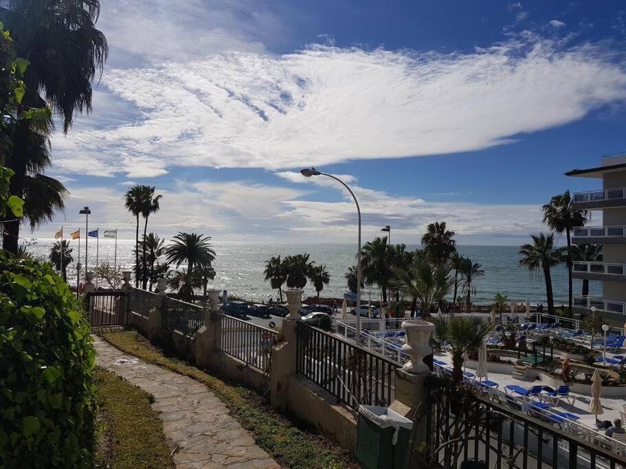 Benal Beach 1 Holidays Sea View Malaga Apartamento *