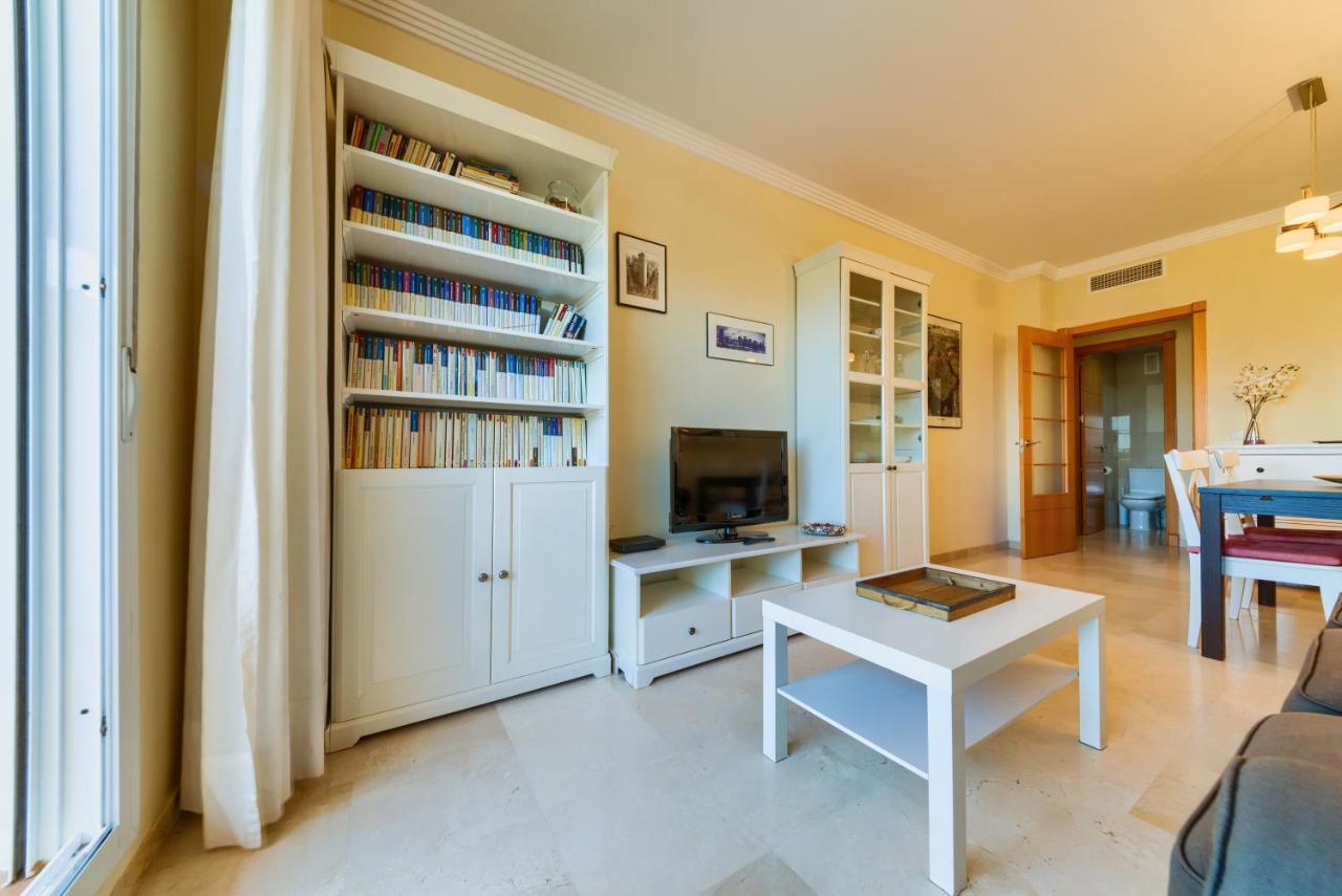 Holidays2benalmadena Arenal Golf 6 Guests With Terrace Pool & Garage Appartement *
