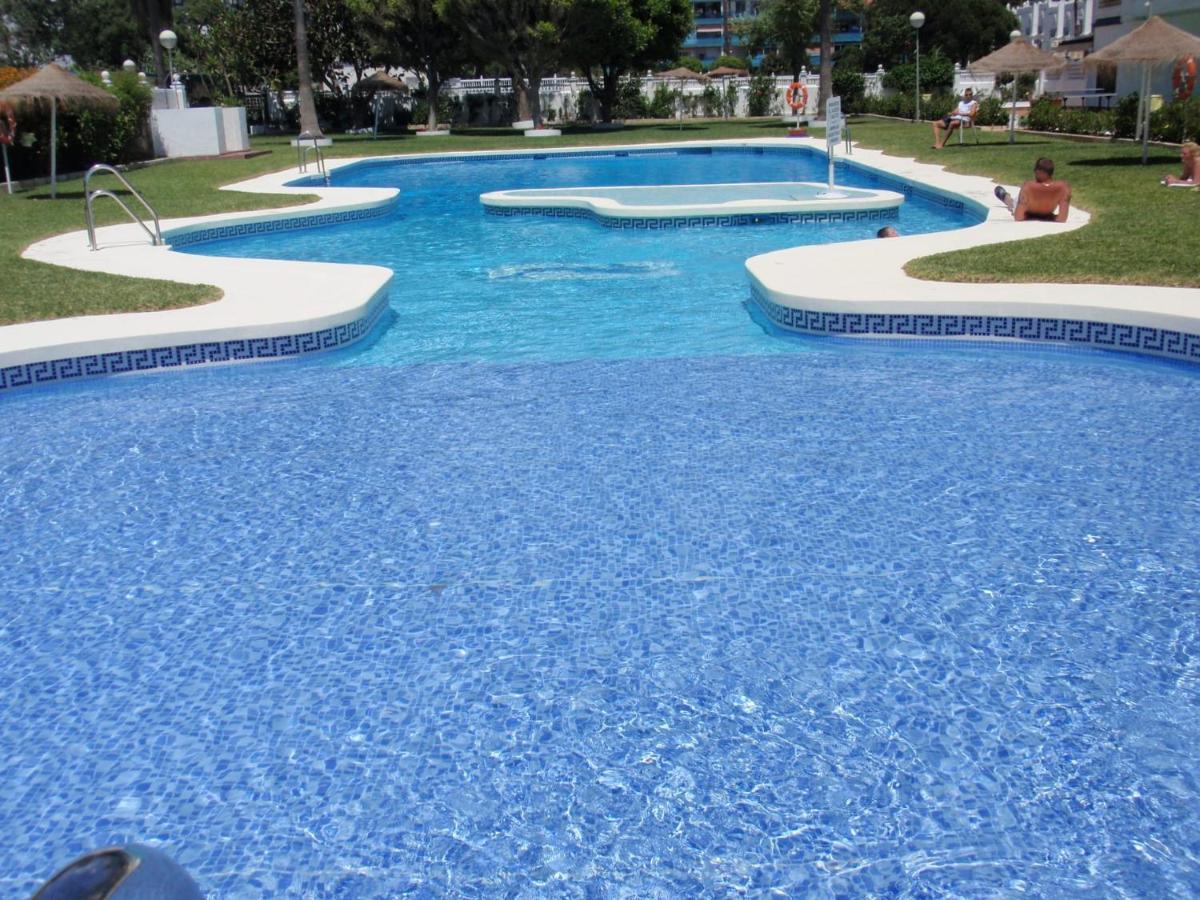 1ª Linea De Playa, 2 Dormitorios, Plaza De Garaje Apartment *