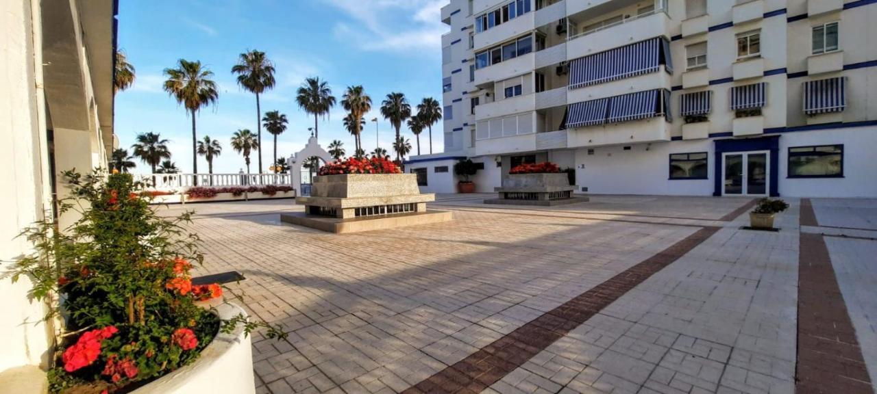 1ª Linea De Playa, 2 Dormitorios, Plaza De Garaje *