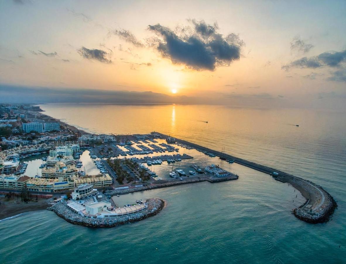 Apartment Beachfront Puerto Marina Sunrise *