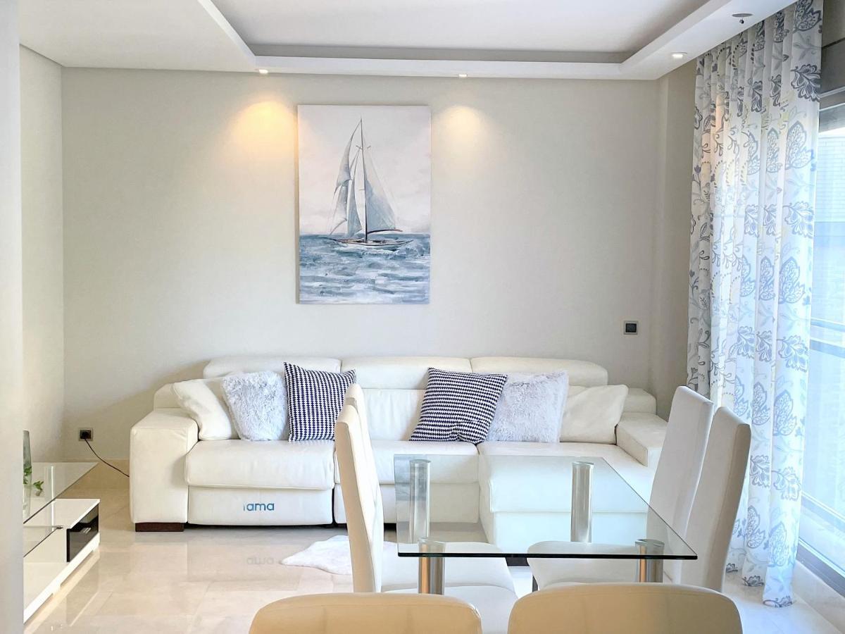 Apartment Brand New Modern 2 Bdrms Duplex Penthouse . Sea Views. 3 Min Walk To Beach! Benalmadena