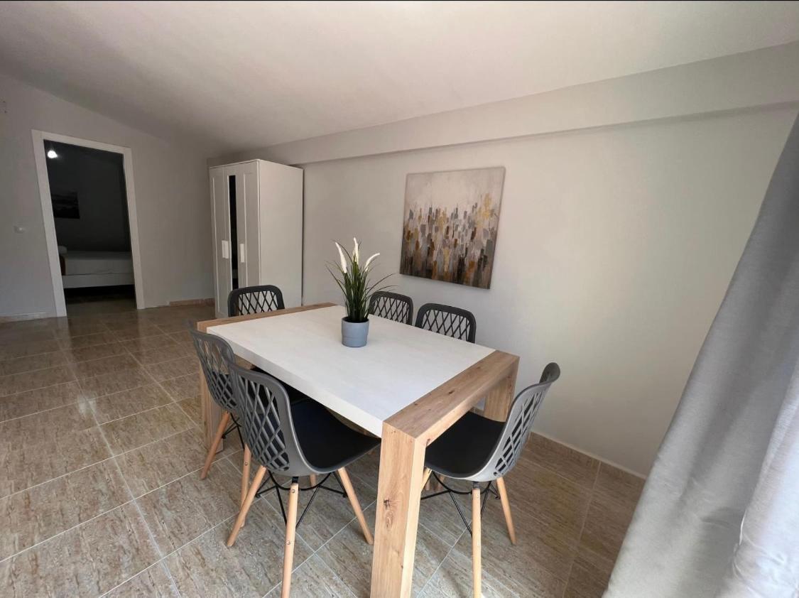 Apartment Palmeras *