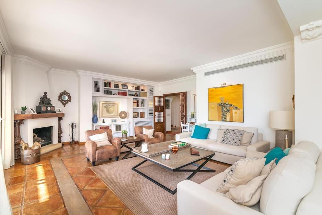 Ocean Views Luxury Next To Villa Benalmadena