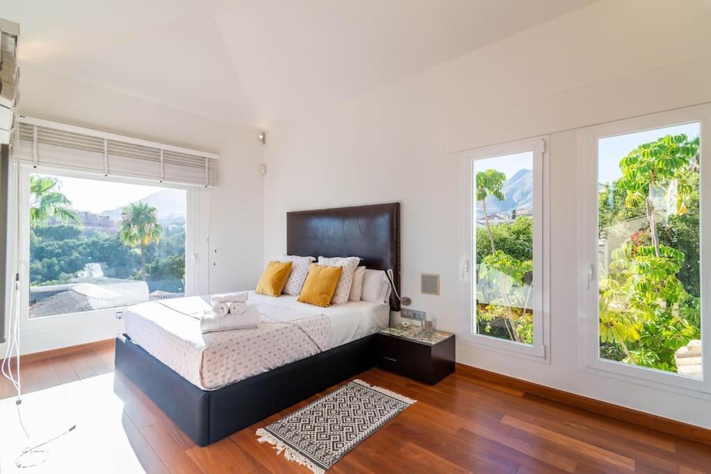 Ocean Views Luxury Next To Villa *